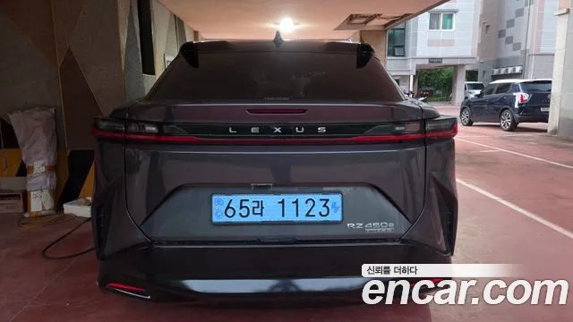 Lexus RZ 2023 thumb 4