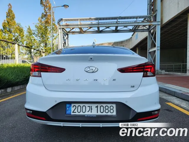 Hyundai Avante 2020 thumb 4