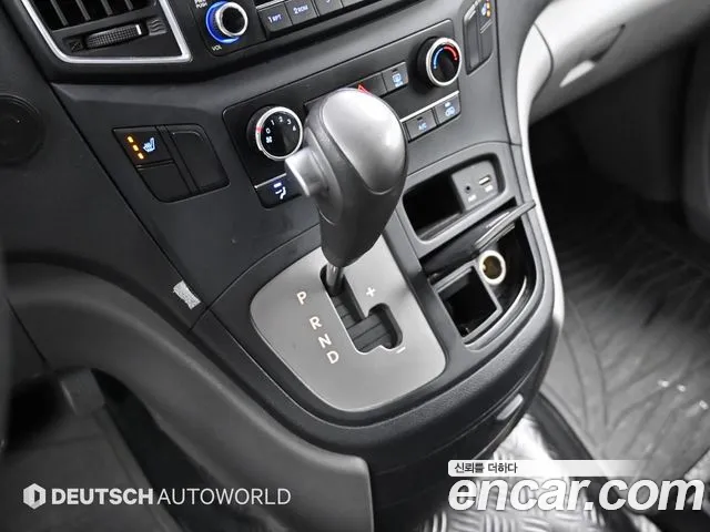 Hyundai Starex 2016 thumb 9