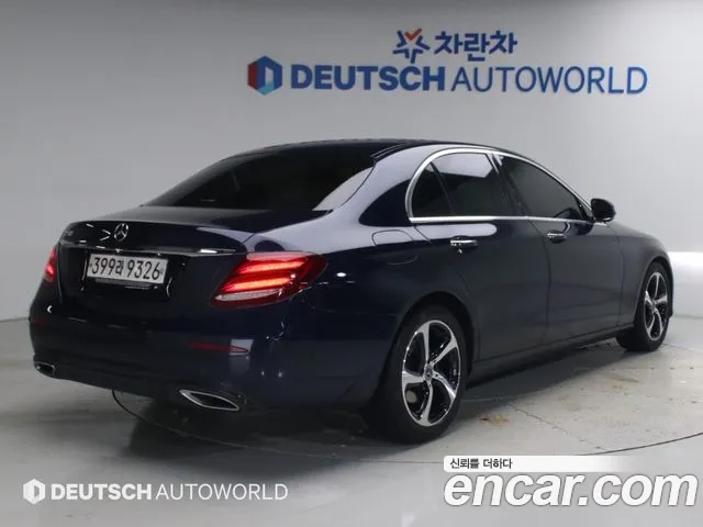 Mercedes-Benz E-Класс 2020 thumb 2