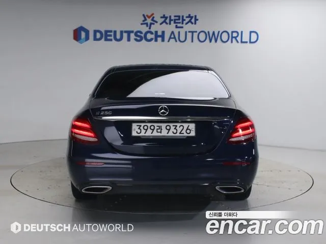 Mercedes-Benz E-Класс 2020 thumb 4