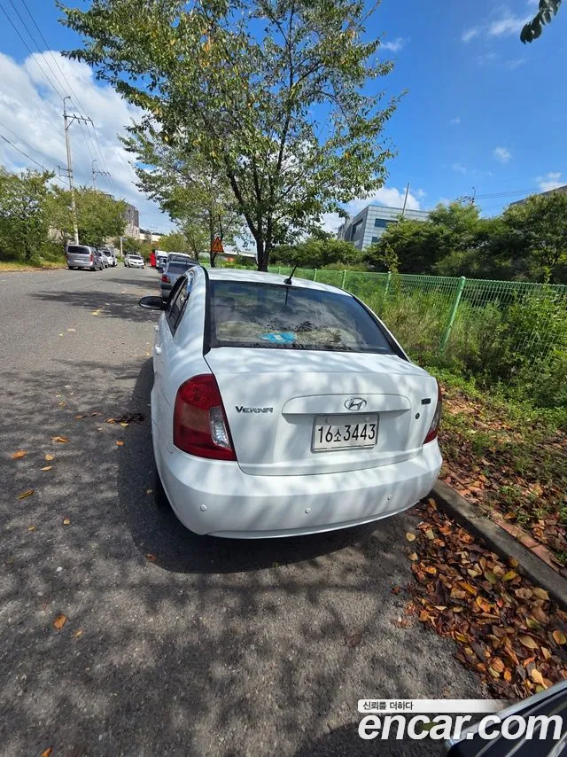 Hyundai Verna 2008 thumb 2