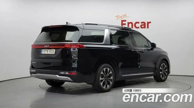 Kia Carnival 2022 thumb 2
