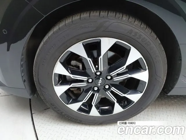 Kia Carnival 2022 thumb 5