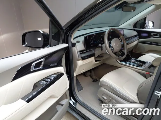 Kia Carnival 2022 thumb 10
