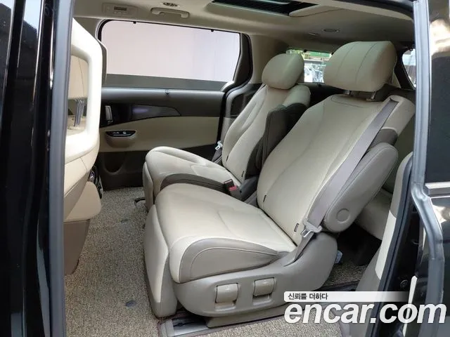 Kia Carnival 2022 thumb 12