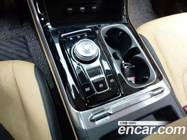 Kia Carnival 2022 thumb 9