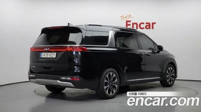 Kia Carnival 2022 thumb 2