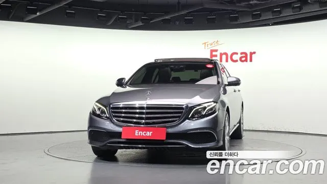 Mercedes-Benz E-Класс 2019 thumb 3