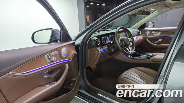 Mercedes-Benz E-Класс 2019 thumb 10