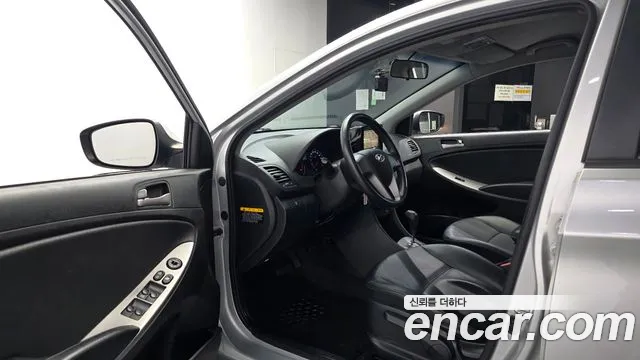 Hyundai Accent 2014 thumb 10