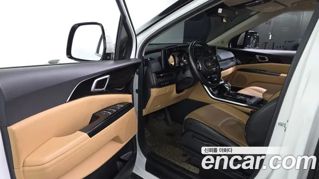 Kia Carnival 2021 thumb 10