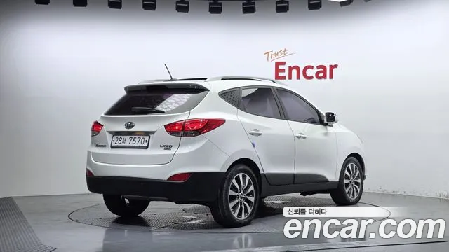 Hyundai Tucson 2010 thumb 2