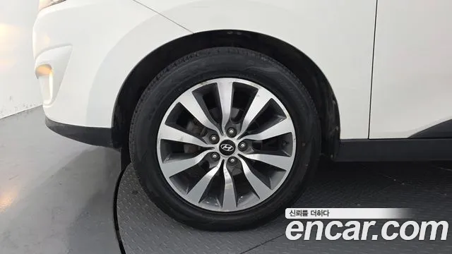 Hyundai Tucson 2010 thumb 5