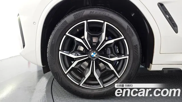 BMW X4 2023 thumb 5