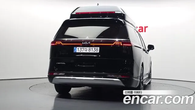 Kia Carnival 2023 thumb 4