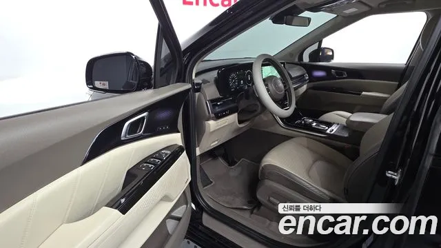 Kia Carnival 2023 thumb 10