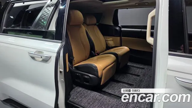 Kia Carnival 2023 thumb 12