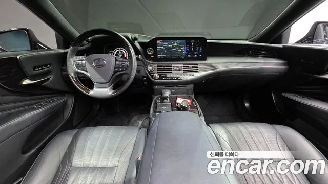 Lexus LS 2021 thumb 7