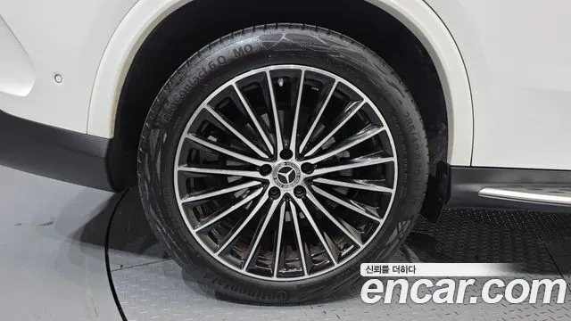 Mercedes-Benz GLC 2024 thumb 5