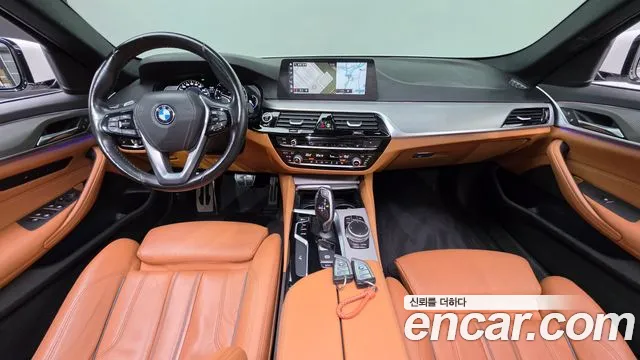 BMW 5-Series 2017 thumb 7