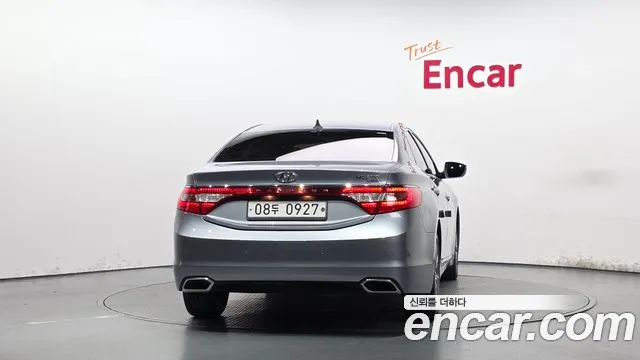 Hyundai Grandeur 2015 thumb 4