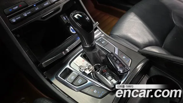 Hyundai Grandeur 2015 thumb 9