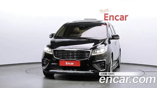 Kia Carnival 2019 thumb 3