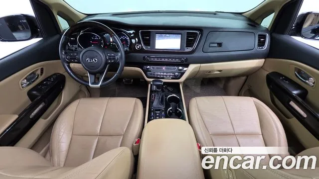 Kia Carnival 2019 thumb 7