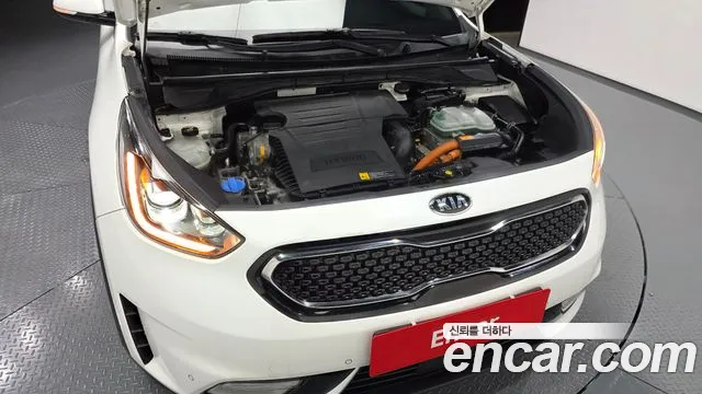 Kia Niro 2017 thumb 6