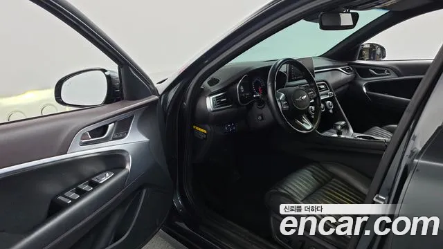 Genesis G70 2019 thumb 10