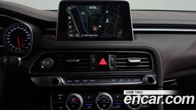 Genesis G70 2019 thumb 12