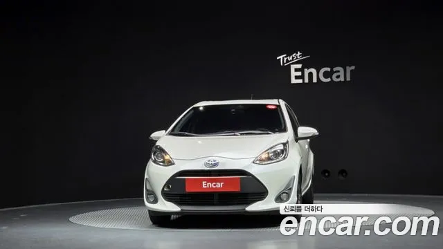 Toyota Prius 2019 thumb 3
