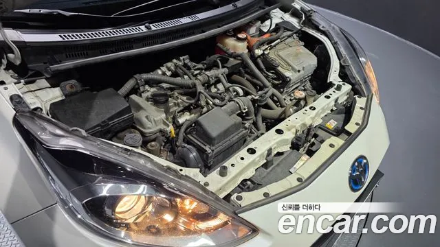 Toyota Prius 2019 thumb 6
