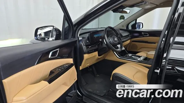 Kia Carnival 2021 thumb 10