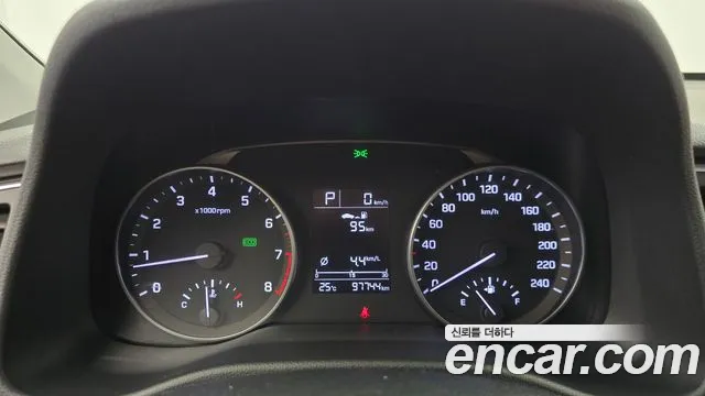 Hyundai Avante 2016 thumb 8