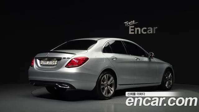Mercedes-Benz C-Класс 2018 thumb 2