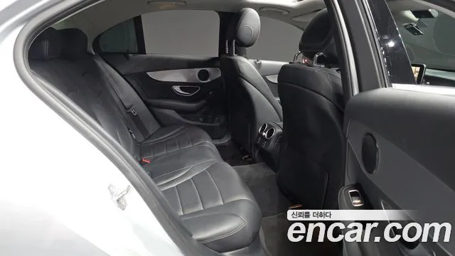 Mercedes-Benz C-Класс 2018 thumb 12