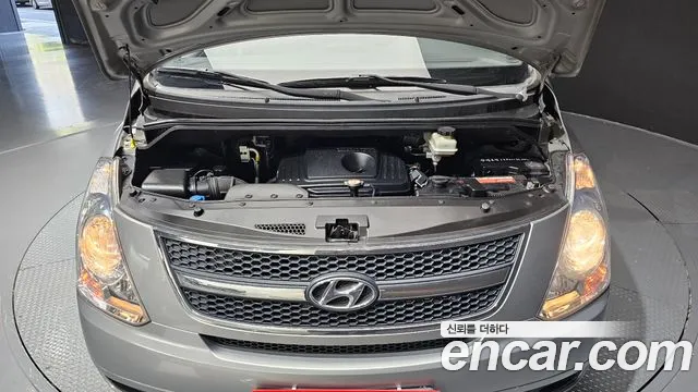 Hyundai Starex 2013 thumb 6