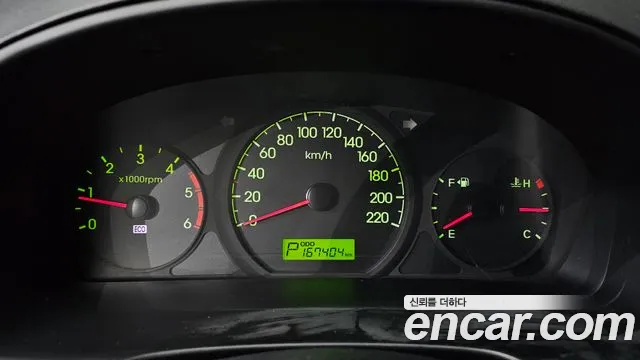 Hyundai Starex 2013 thumb 8