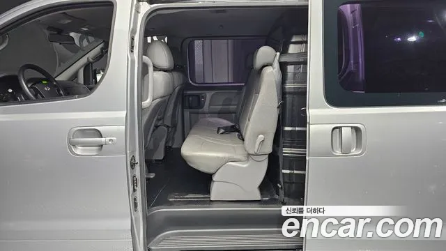 Hyundai Starex 2013 thumb 11