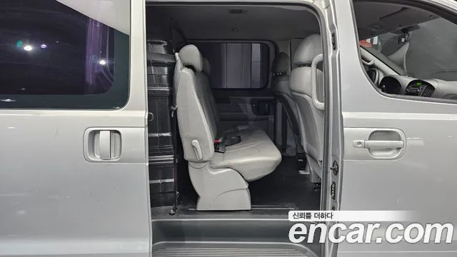 Hyundai Starex 2013 thumb 12