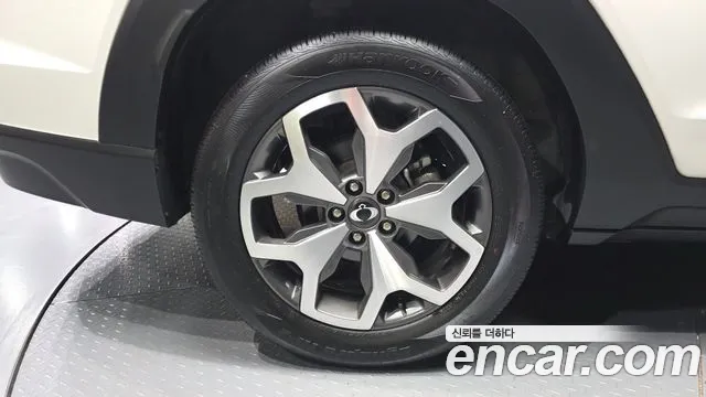 KG_Mobility_Ssangyong Torres 2023 thumb 5