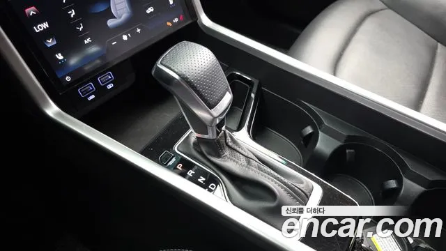 KG_Mobility_Ssangyong Torres 2023 thumb 9