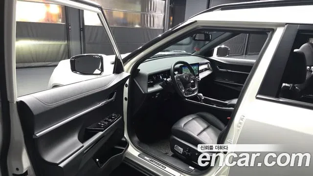 KG_Mobility_Ssangyong Torres 2023 thumb 10