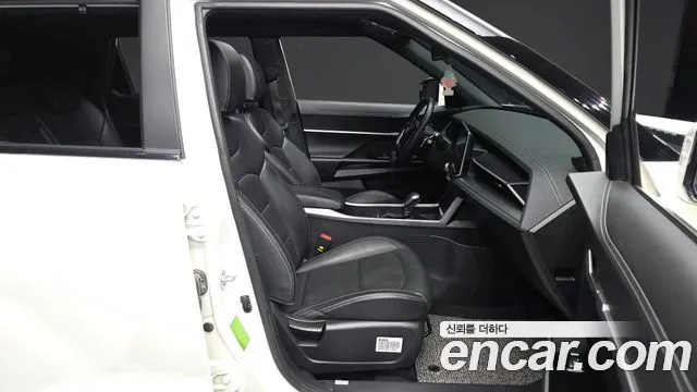 KG_Mobility_Ssangyong Torres 2023 thumb 11