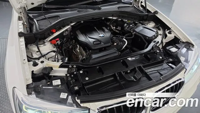 BMW X4 2018 thumb 6