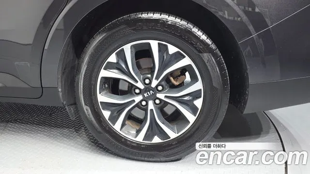Kia Carnival 2021 thumb 5