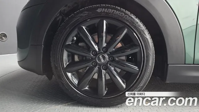 MINI Hatch 2018 thumb 5