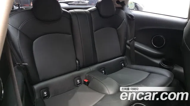 MINI Hatch 2018 thumb 12